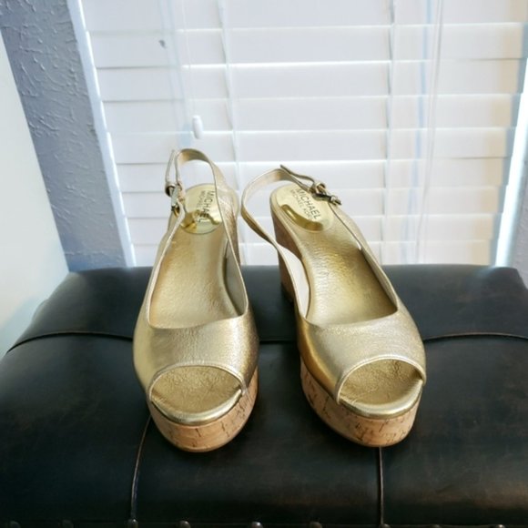 NWOT!! Gold Michael Kors Wedge Sandals - Picture 1 of 12